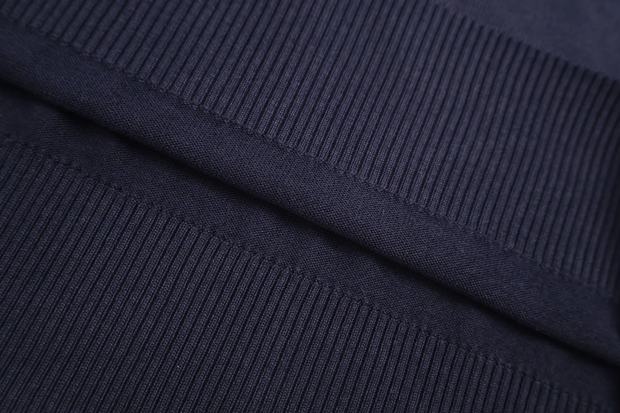 Moncler （Navy Blue ） 5550 ， Navy Blue ， 。 16 。 logo ， 。 Size:M/L/XL/XL